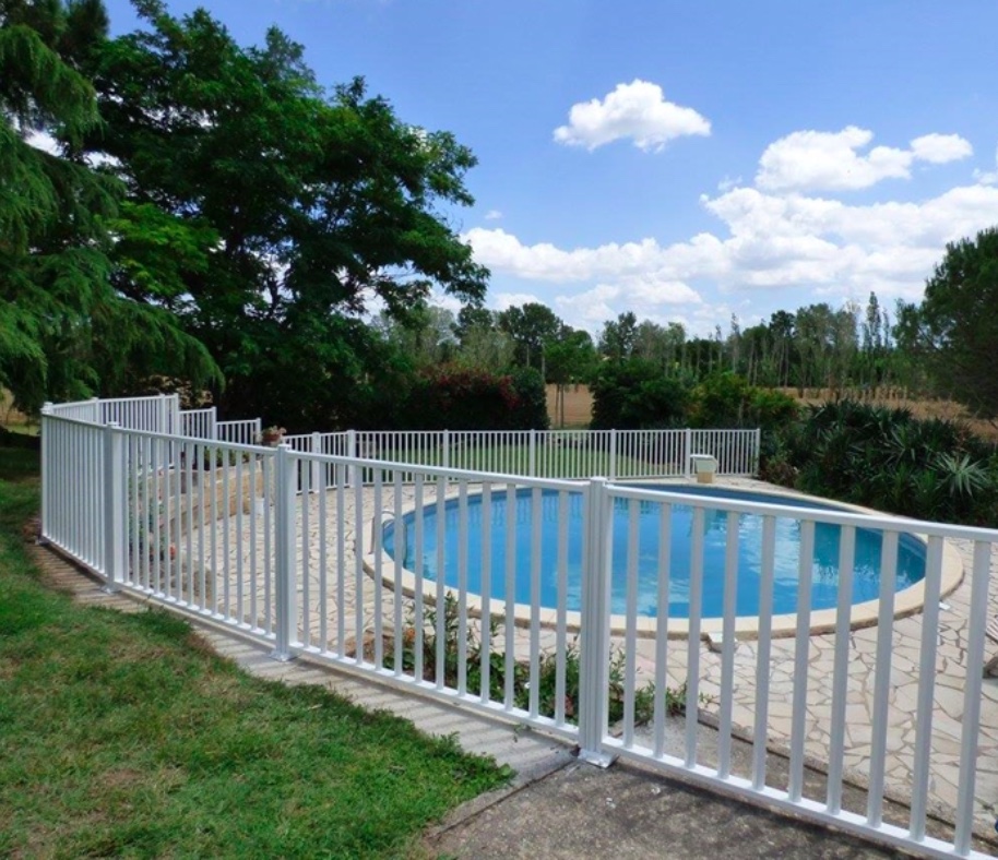 Panneau rigide pour clôtures de piscine conforme norme NFP 90-306